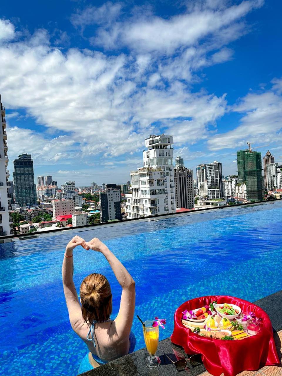 Ocean Hotel بنوم بنه المظهر الخارجي الصورة